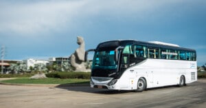 รถบัส 40 ที่นั่งที่หรูที่สุด