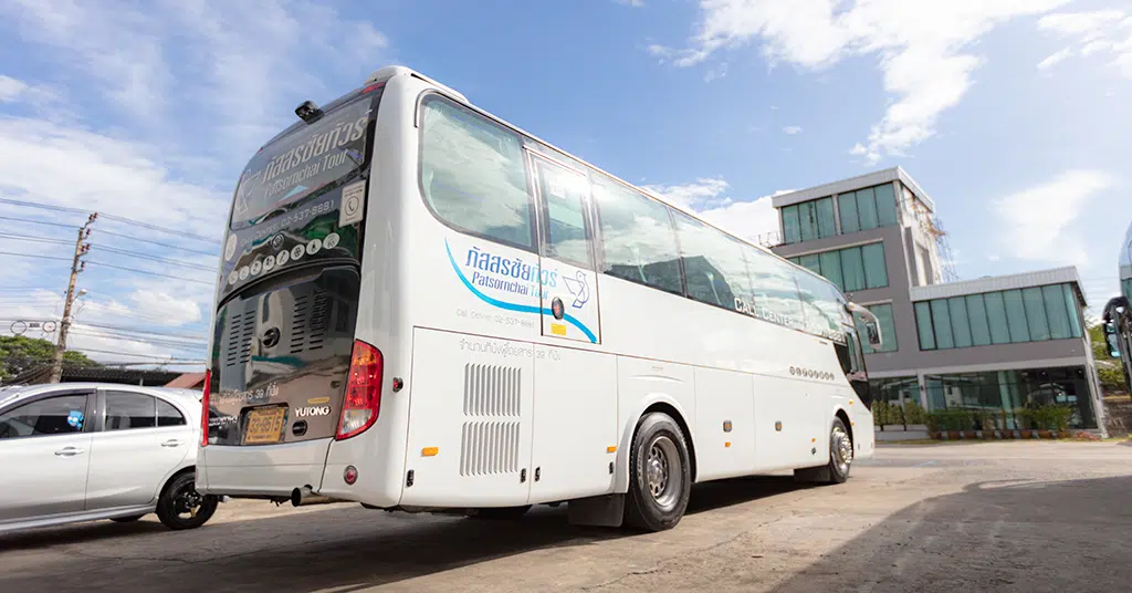 รถโดยสารชั้นเดียว ขนาด 39 ที่นั่ง | Patsornchai Tour รถโดยสารชั้นเดียว ขนาด 39 ที่นั่ง