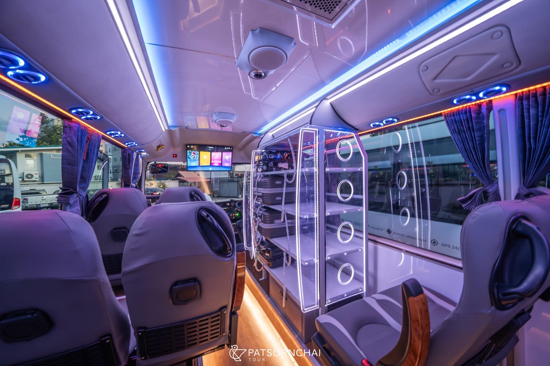 เช่ามินิบัส | Patsornchai Tour เช่ารถบัส, เช่ามินิบัส, มินิบัสให้เช่า, เช่ารถบัส 20 ที่นั่ง, เช่ารถบัสเล็ก