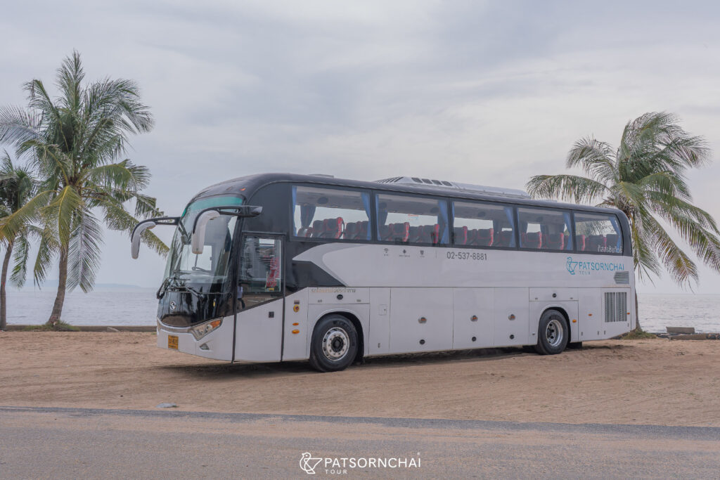 The New Deluxe Coach 2 | Patsornchai Tour เช่ารถบัสสุราษฎร์ธานี