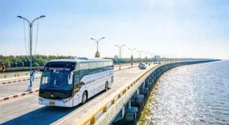 44 seater high decker bus, VIP coach rental, deluxe seminar bus, single deck coach rental, bus rental Bangkok, Bangkok tour bus, Thailand bus rental